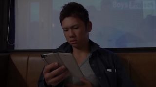 やんちゃな19歳が登場！初撮影で濃厚精子をたっぷり発射！