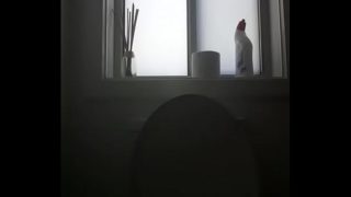 Japanese girl showing her ass and peeing