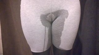 Pad piss in leggings